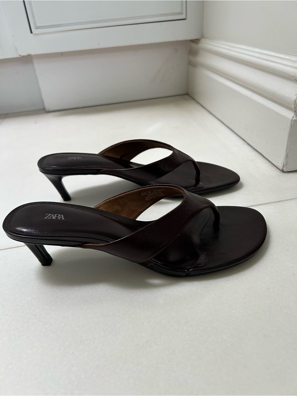 Zara Leather Kitten Heel Sandals in Chocolate - Picture 3 of 6